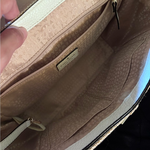 Kate Spade Crossbody - Picture 7 of 9